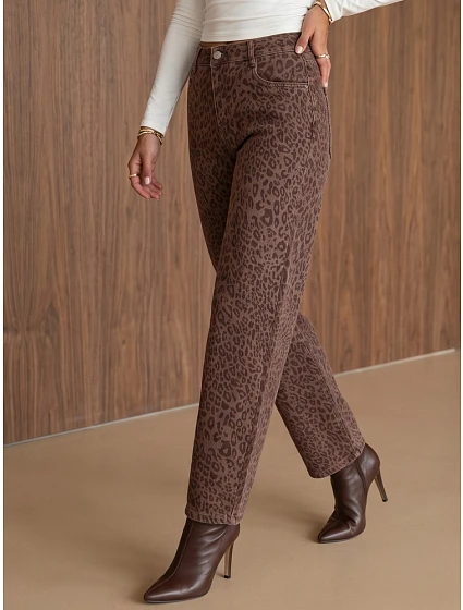 Jeansy damskie fit w brązowe model 22394791 - FashionStreet Jeansy damskie fit w brązowe model 22394791 - FashionStreet