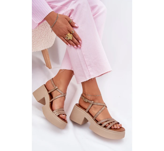 Skórzane Sandały Damskie Maciejka 06990-25 Złote