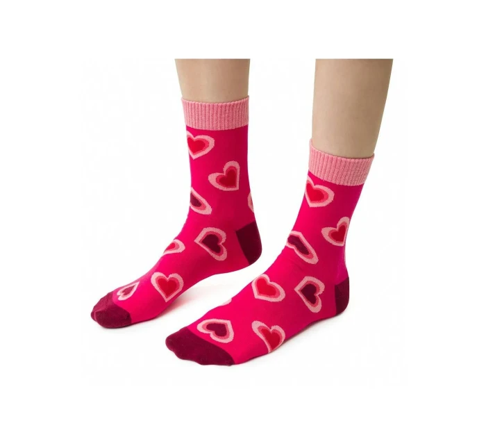 Dámské ponožky model 14559108 Srdce - Steven Dámské ponožky model 14559108 Srdce - Steven