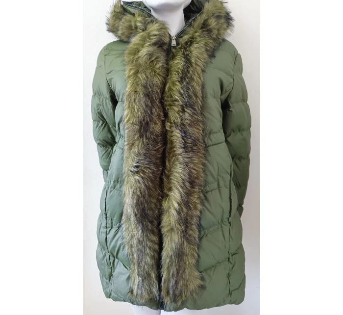 Dámska zimná bunda s kožušinou W749 zelená - Goodlooking