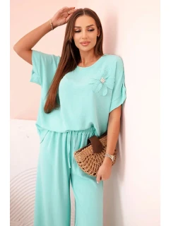 Dámský komplet z viskózy s ozdobným květem a širokými kalhotami - mátový