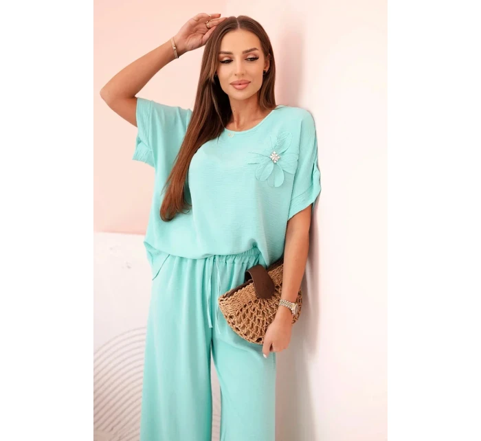 Dámský komplet z viskózy s ozdobným květem a širokými kalhotami - mátový