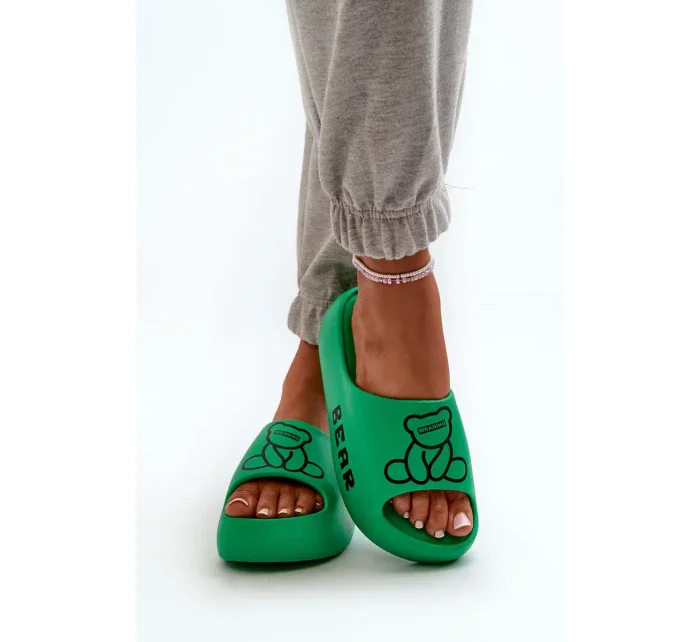 Dámske penové papuče na pevnej podrážke s medvedíkom, zelené Lamira