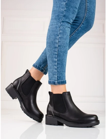 Exkluzívní  kotníčkové boty dámské  na plochém podpatku