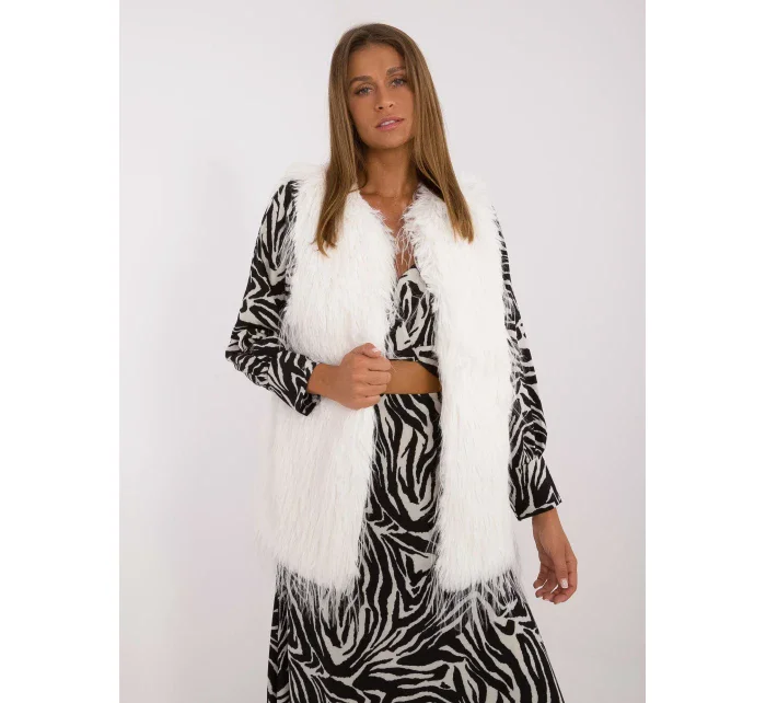 Kamizelka AT KZ ecru model 20479710 - FPrice Kamizelka AT KZ ecru model 20479710 - FPrice