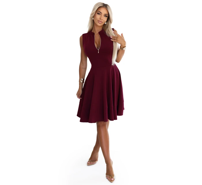 573-4 Exkluzívne šaty s rozšíreným spodným dielom a zipsom - bordové 573-4 Exkluzívne šaty s rozšíreným spodným dielom a zipsom - bordové