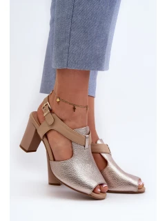 Dámské sandály na podpatku z eko kůže zlaté model 21658496 - Boto
