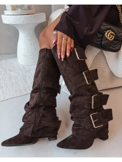 Dámské kozačky na podpatku s ohnutým horním lemem a zlatými sponami Eco semiš čokoládové Isavelle