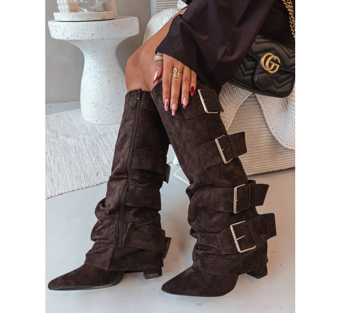 Dámské kozačky na podpatku s ohnutým horním lemem a zlatými sponami Eco semiš čokoládové Isavelle