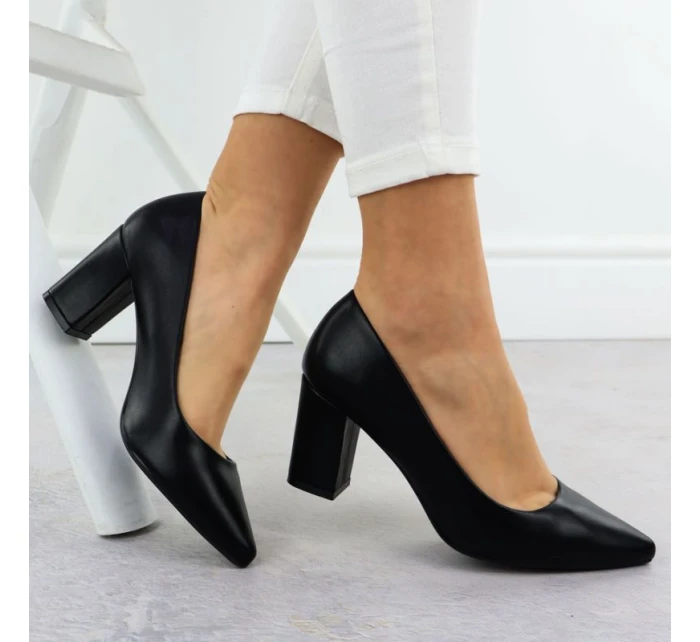 Dámske čierne lodičky Sergio Leone na ihlovom podpätku PB414 Dámske čierne lodičky Sergio Leone na ihlovom podpätku PB414