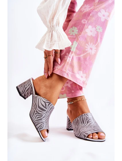 Skórzane Damskie Klapki Na Obcasie Zebra Szare Nessita