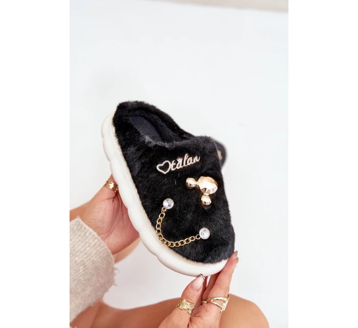 Futrzane Kapcie Z Przypinkami Czarne Ivelfedi Futrzane Kapcie Z Przypinkami Czarne Ivelfedi