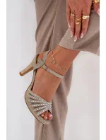 Sandále na podpätku model 210697 Vykročte štýlovo