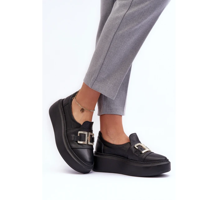 Kožené dámské polobotky na platformě černé Lewski model 21636284 - Boto