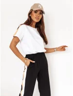 Bílý dámský sportovní komplet sportowy oversize tričko tshirt a teplákové kalhoty model 19764338 - Moon
