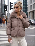 Dámska zimná prešívaná bunda s kožušinou v farbe taupe, FashionStreet TY5820 Dámska zimná prešívaná bunda s kožušinou v farbe taupe, FashionStreet TY5820