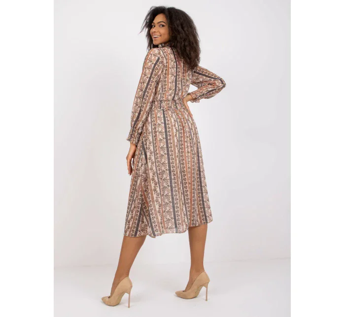 Sukienka DHJ SK ciemny bezowy model 19755080 - FPrice Sukienka DHJ SK ciemny bezowy model 19755080 - FPrice