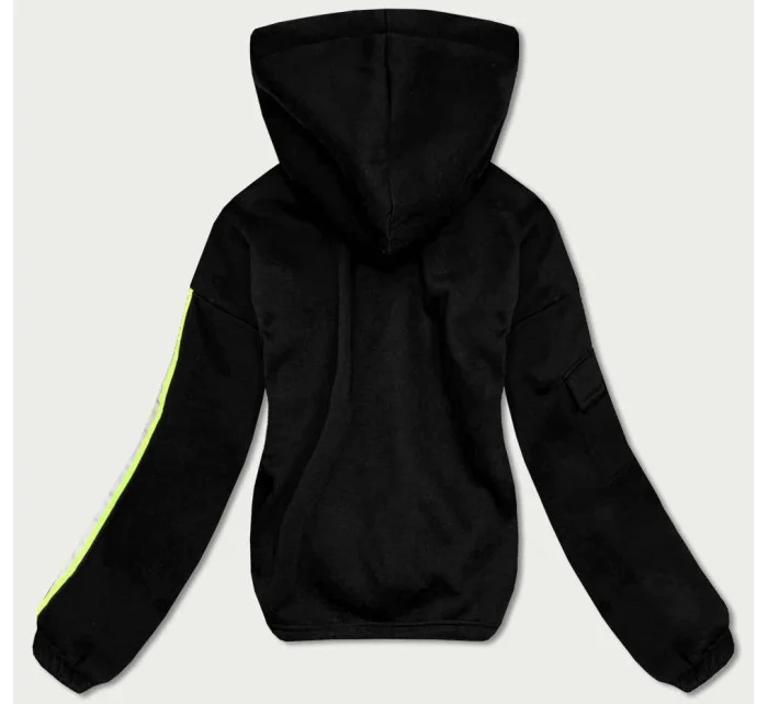 Krátká černá dámská bavlněná tepláková mikina model 17231884 - J.STYLE Krátká černá dámská bavlněná tepláková mikina model 17231884 - J.STYLE