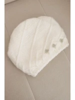 Dámská zimní čepice z vlny s ozdobnými zirkony a pleteným vzorem model 21878081 bílá - K-Fashion