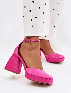 Sandále na podpätku model 226916 Vykročte štýlovo