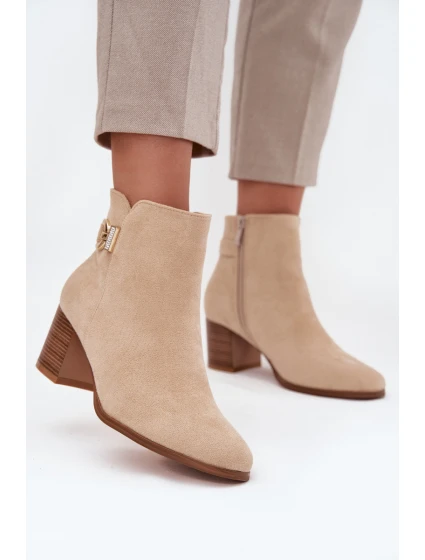 Ocieplane Botki Damskie Na Słupku Ze Złotym Detalem Beżowe Renora Ocieplane Botki Damskie Na Słupku Ze Złotym Detalem Beżowe Renora