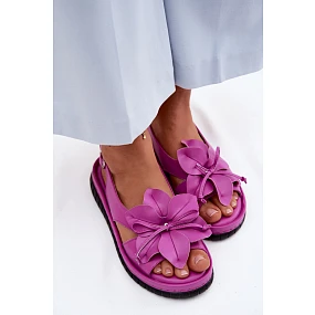 Dámske kožené sandále s ozdobnými kvetmi Vinceza 66917 Fuchsia