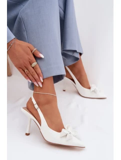 Sandále na podpätku model 225211 Vykročte štýlovo
