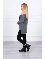 Halenka s potiskem a delšími zády v grafitové barvě Halenka s potiskem a delšími zády v grafitové barvě