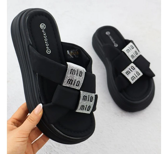 Dámske žabky na platforme so zirkónmi čierne Potocki 16347