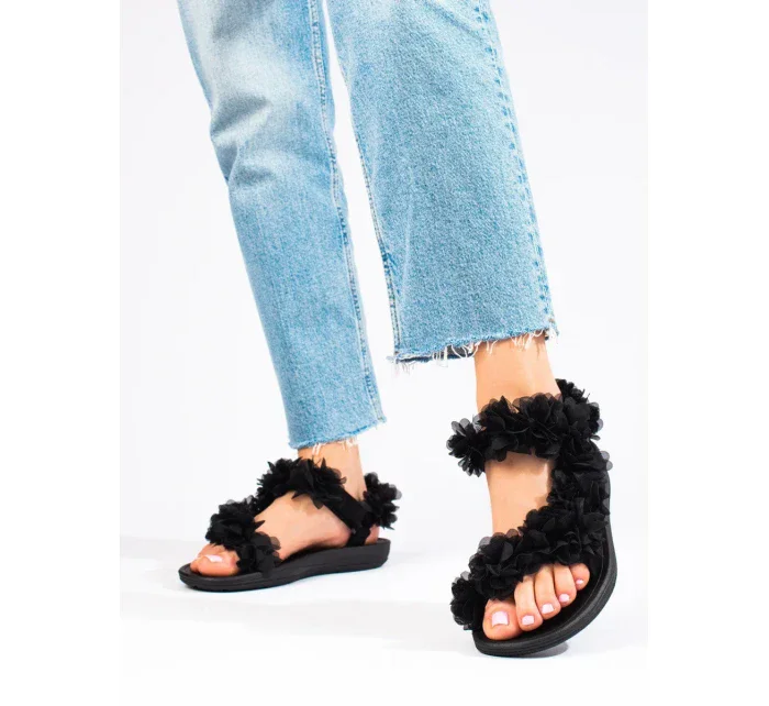 Štýlové čierne sandále dámske bez podpätku