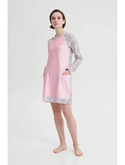 Dámská noční košile s dlouhým rukávem model 19379808 růžové - Vamp Dámská noční košile s dlouhým rukávem model 19379808 růžové - Vamp