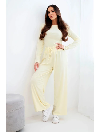 Dámská viskózová souprava s model 21893704 a širokými kalhotami žlutý - K-Fashion