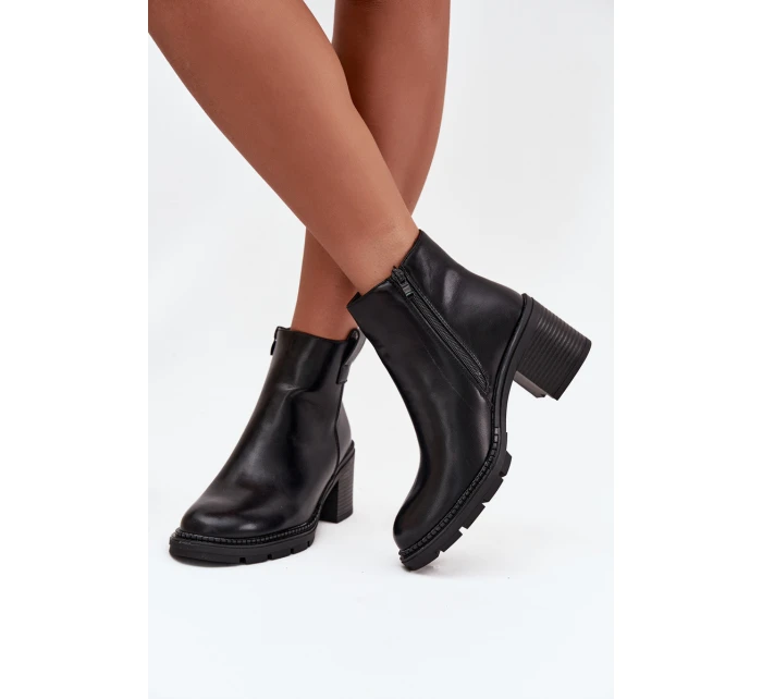 Zateplené dámské kotníkové boty z eko kůže na podpatku černé model 21711683 - Boto Zateplené dámské kotníkové boty z eko kůže na podpatku černé model 21711683 - Boto