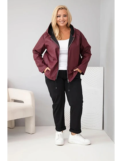 Dámská bunda Plus Size s kapucí a spodním bordó barva model 22297038 - K-Fashion