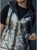 Dámska prešívaná vesta PIXIECODE tmavo šedá FashionStreet TY4437 Dámska prešívaná vesta PIXIECODE tmavo šedá FashionStreet TY4437