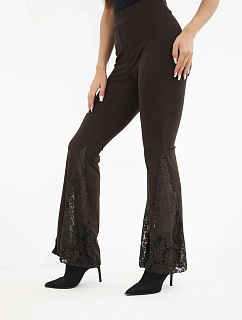 Dámské legíny s krajkovými vložkami a model 22354301 nohavicí hnědý - K-Fashion