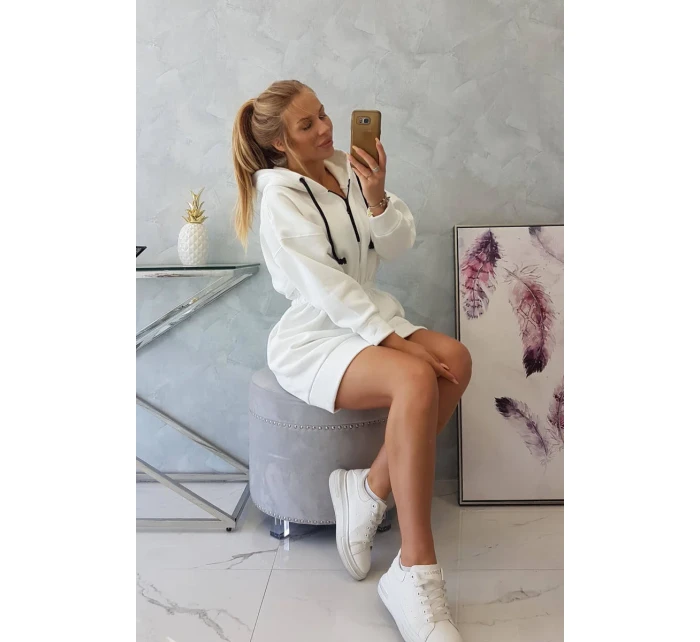 Zateplené šaty s kapucí ecru Zateplené šaty s kapucí ecru