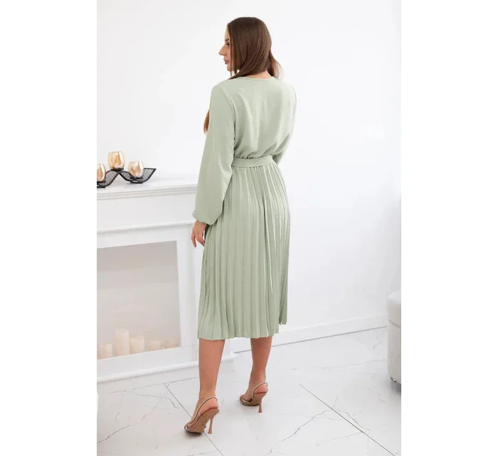 Šaty se model 21908527 plisovaným lemem světlá khaki - K-Fashion