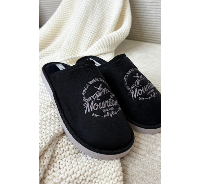 Pánské Černé Pantofle model 21793959 - Boto