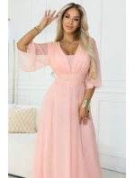 654-4 Dlhé trblietavé šaty nadmernej veľkosti s výstrihom a priehľadnými rukávmi - broskyňové