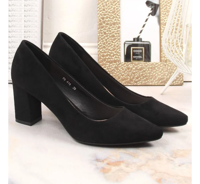 W model 21186854 černé semišové lodičky na jehlovém podpatku - SERGIO LEONE W model 21186854 černé semišové lodičky na jehlovém podpatku - SERGIO LEONE