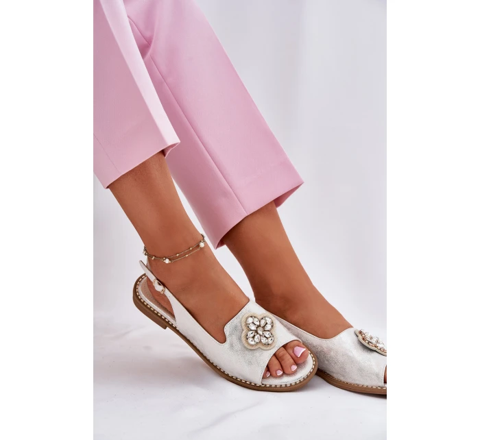 Sandały Damskie Na Płaskim Obcasie Z Ozdobnym Detalem S.Barski KV51-080 Srebrne