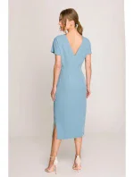 model 20966244 Tužkové šaty s rozparkem na boku nebesky modré - STYLOVE