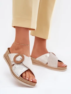 Klapki Damskie Na Koturnie Z Ozdobną Klamrą Inblu RV000012 Jasnobeżowe