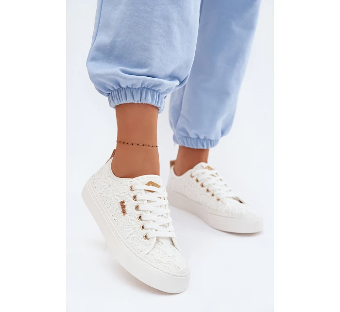 Dámské tenisky s krajkou model 22102739 Bílé - Lee Cooper