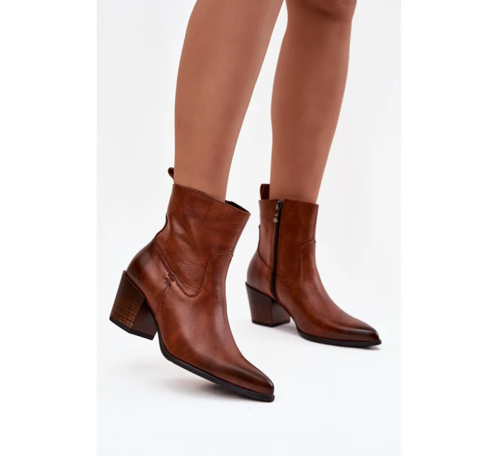 Topánky na podpätku model 219592 Krok vo veľkom štýle Topánky na podpätku model 219592 Krok vo veľkom štýle