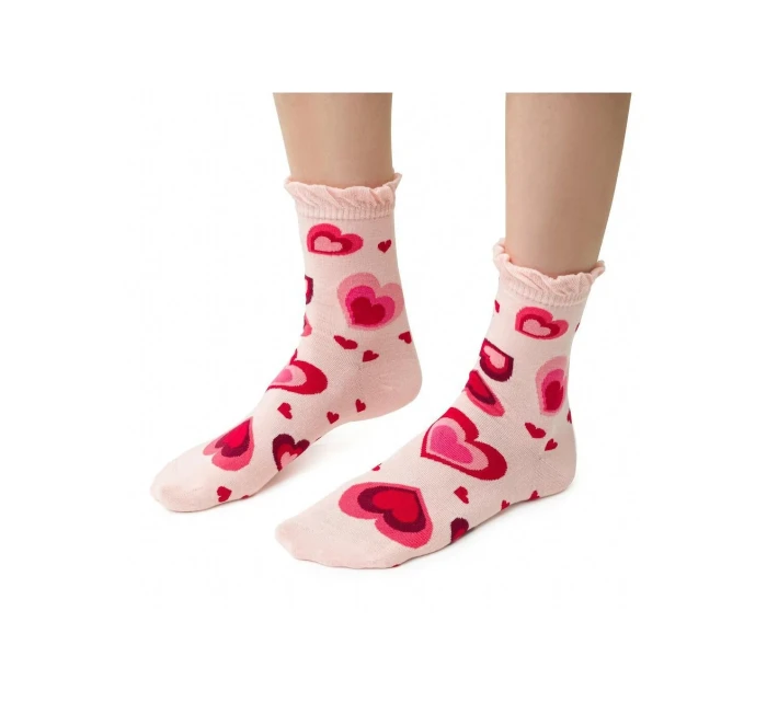 Dámské ponožky model 14559108 Srdce - Steven Dámské ponožky model 14559108 Srdce - Steven