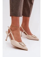 Sandále na podpätku model 224466 Vykročte štýlovo