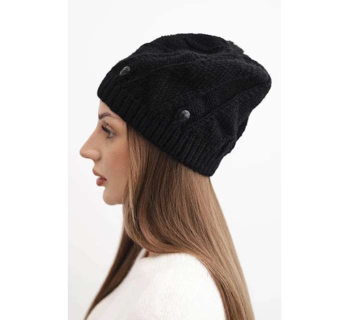 Dámska zimná čiapka z vlny s ozdobnými kryštálmi K461 čierna Dámska zimná čiapka z vlny s ozdobnými kryštálmi K461 čierna