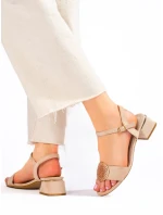 Výborné dámské sandály hnědé na širokém podpatku Výborné dámské sandály hnědé na širokém podpatku